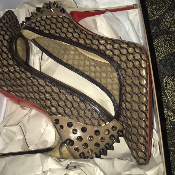 AUTHENTIC louboutins - Picture 3 of 7